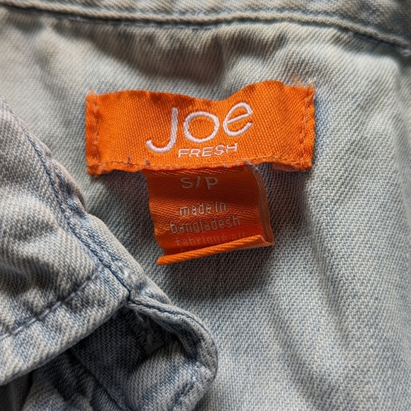 Lightweight, cotton, button up. Size small. Joe fresh. - Picture 6 of 6